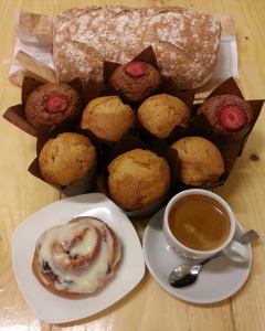 lekkernijen in het tuincafé