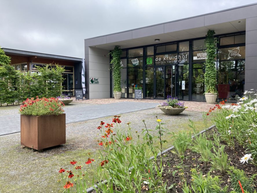 Opening Kruidhof