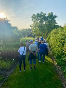Wandeling / rondleiding met gids door de thematuinen op De Kruidhof